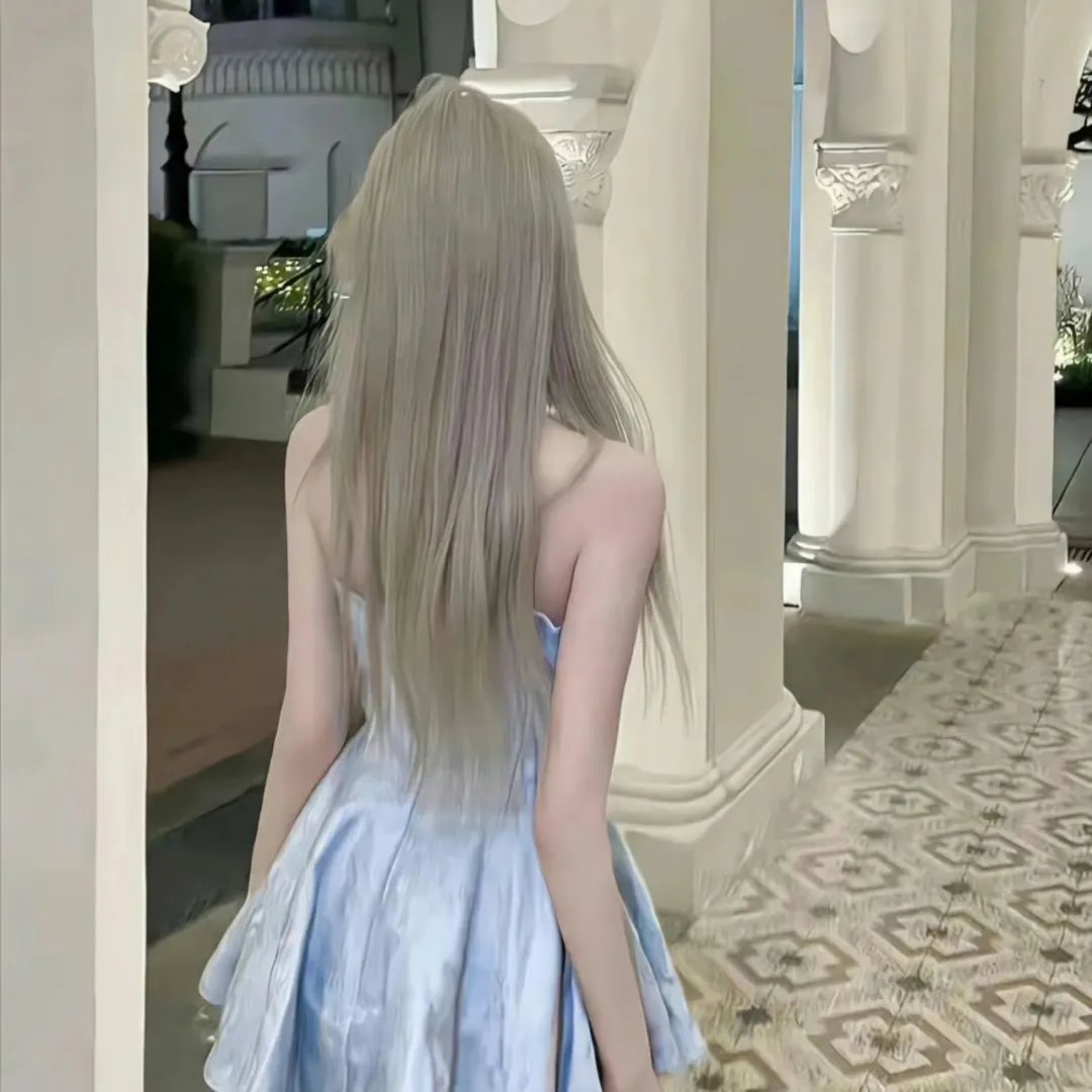 龙城妖后 海报
